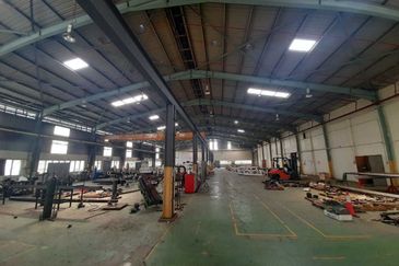 Kilang Shah Alam di Kawasan Perindustrian MIEL, Seksyen 23, Shah Alam