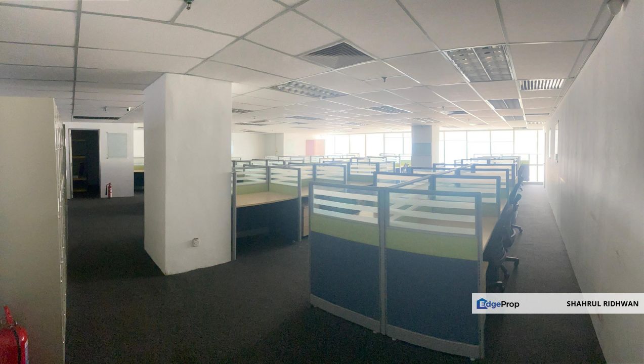 Fitted unit - Walking Distance to LRT Office Space for rent at Menara Summit, USJ 1, Subang Jaya., Selangor, USJ