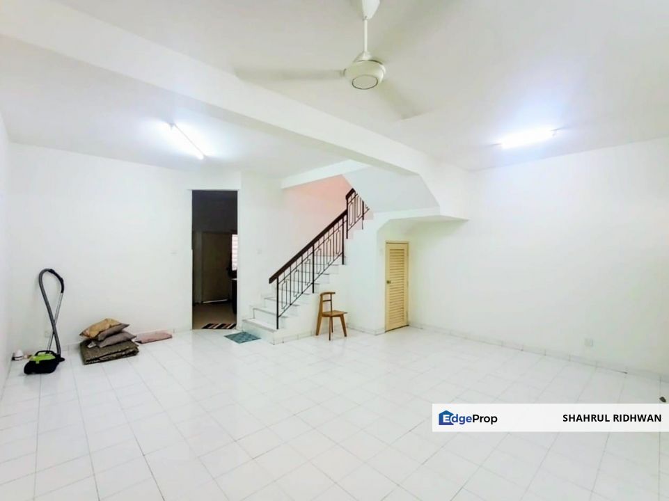Double Storey Terrace House @ TPS 3/3, Taman Pelangi Semenyih , Selangor, Semenyih