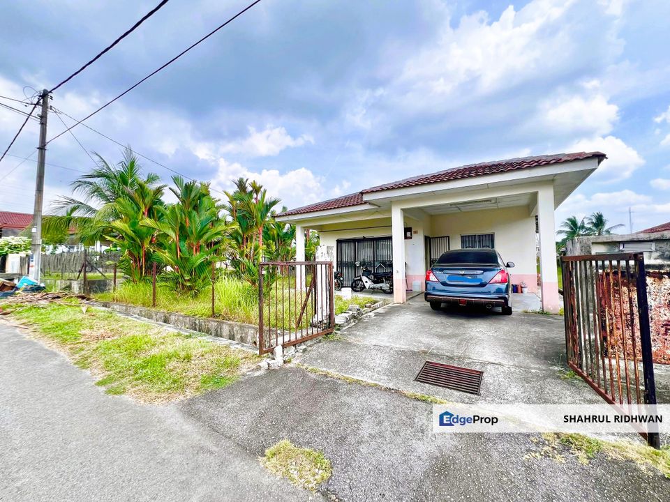 Banglo Setingkat di Taman Pinggiran Putra Seri Kembangan untuk Dijual, Selangor, Seri Kembangan