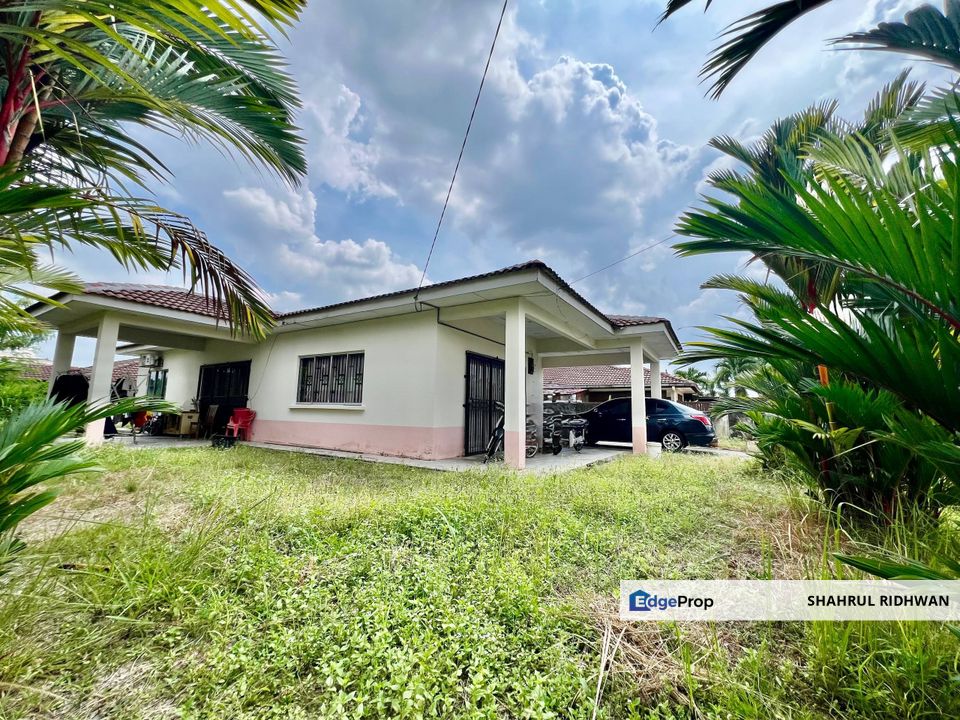 Banglo Setingkat di Taman Pinggiran Putra Seri Kembangan untuk Dijual, Selangor, Seri Kembangan