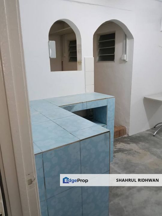 Flat Persiaran Ampang Saujana, Ampang Jaya for Sale, Selangor, Ampang