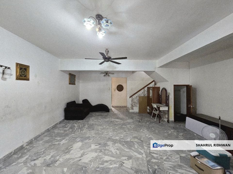 Facing Open View 2-Storey Terrace House for Sale at Jalan Desa Mewah, Semenyih, Selangor, Semenyih