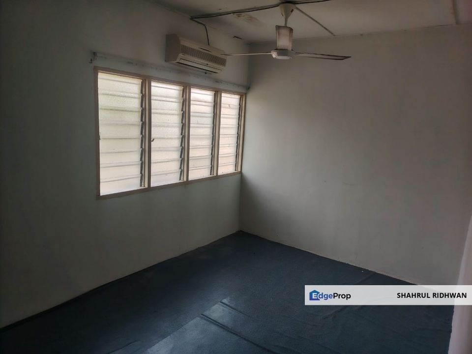 Rumah Teres Low Cost 2 Tingkat Dijual Taman Mawar Kuala Lumpur, Kuala Lumpur, Ampang