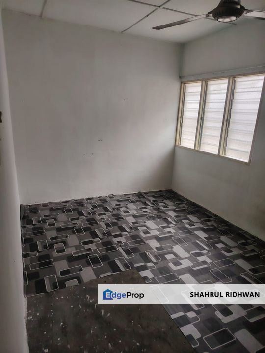 Rumah Teres Low Cost 2 Tingkat Dijual Taman Mawar Kuala Lumpur, Kuala Lumpur, Ampang