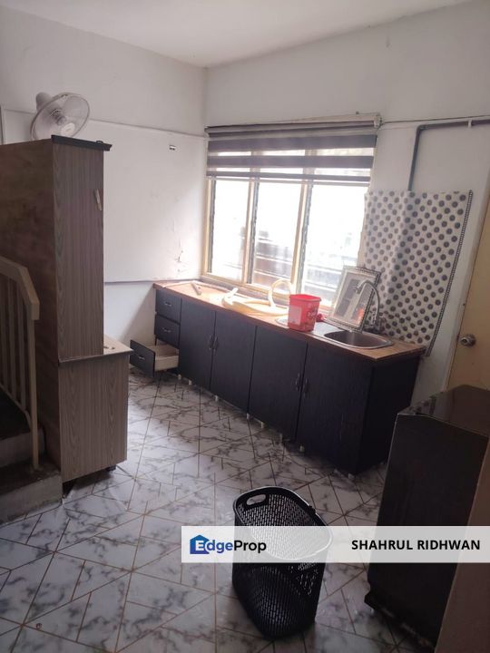 Rumah Teres Low Cost 2 Tingkat Dijual Taman Mawar Kuala Lumpur, Kuala Lumpur, Ampang