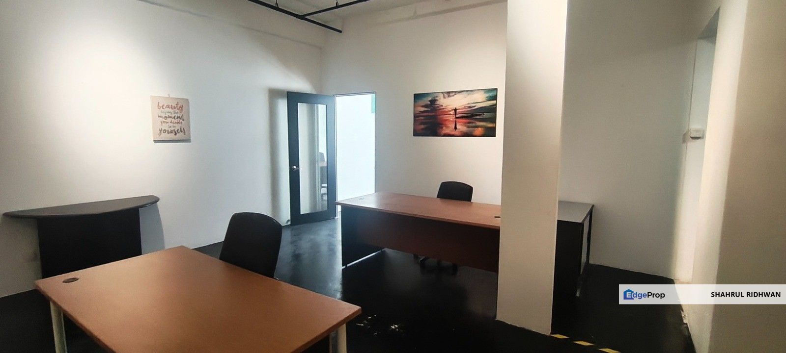 Fully Furnished Office for Rent at Kenwingston Square Garden, Cyberjaya, Move-In Ready, Selangor, Cyberjaya