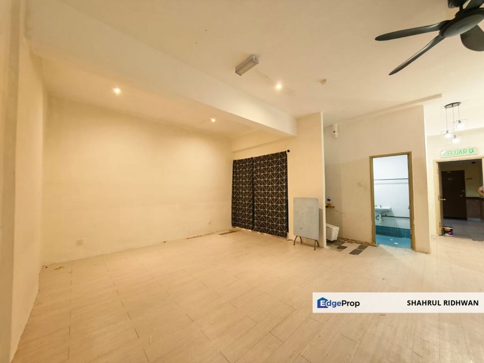 Commercial Office for Sale in Kuala Lumpur – Queen’s Avenue Jalan Bayam | 400 sqft | RM216K Below Market Value, Kuala Lumpur, Cheras
