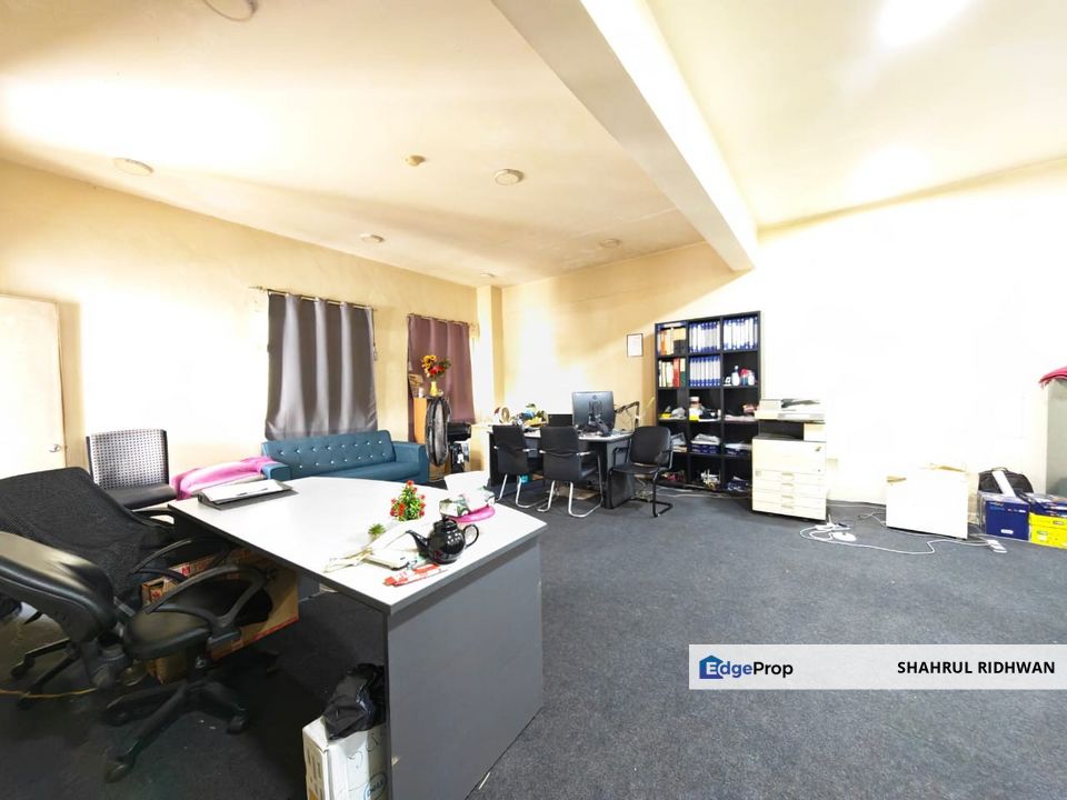 Queen’s Avenue KL Office for Sale | 731 sqft Commercial Unit | Prime Jalan Bayam Location | RM395K Investment Opportunity, Kuala Lumpur, Cheras