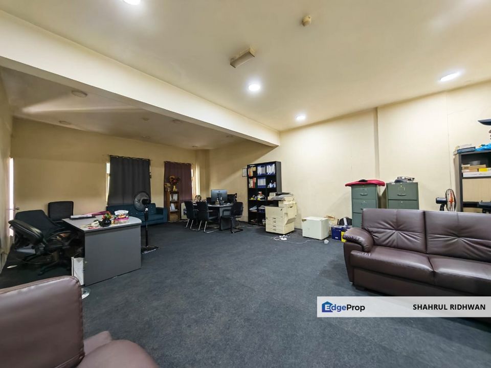 Queen’s Avenue KL Office for Sale | 731 sqft Commercial Unit | Prime Jalan Bayam Location | RM395K Investment Opportunity, Kuala Lumpur, Cheras