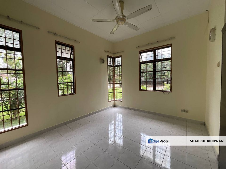 Semi-D 1.5 Storey Freehold Persada Aman Bandar Baru Enstek – 6,158 sqft Land | Near KLIA, Negeri Sembilan, Nilai