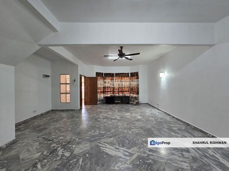 Facing Open View 2-Storey Terrace House for Sale at Jalan Desa Mewah, Semenyih, Selangor, Semenyih