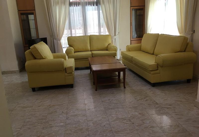 Fully Furnished Bungalow Mutiara Damansara pool