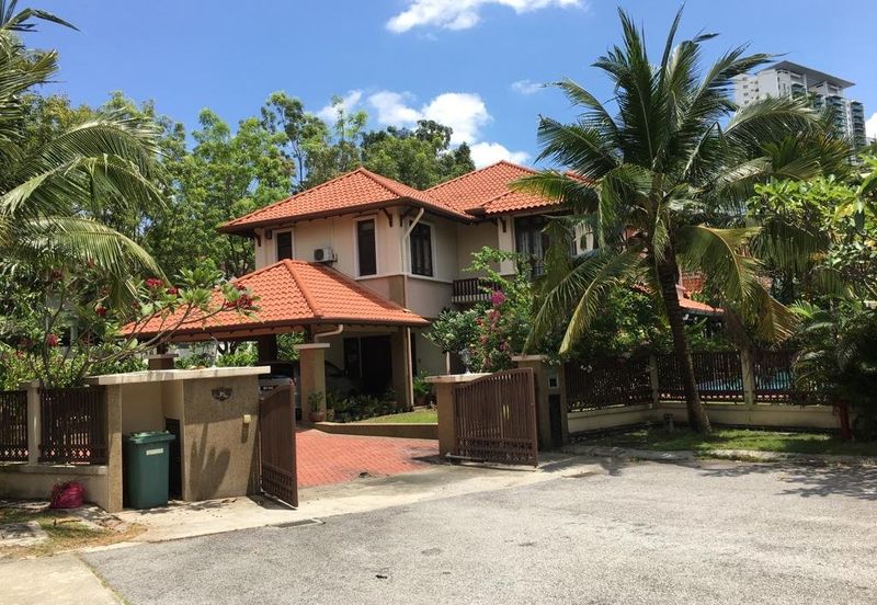 Fully Furnished Bungalow Mutiara Damansara pool