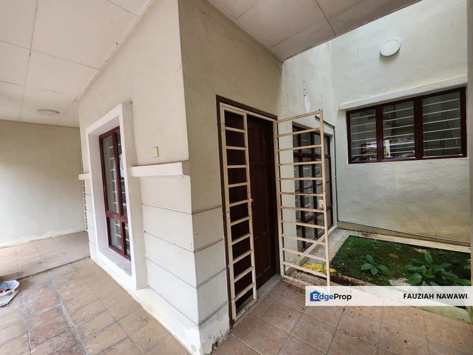 Double Storey Superlink  Phase 3 (Alicia)  D'Kayangan Section 13, Shah Alam For Rent, Selangor, Shah Alam