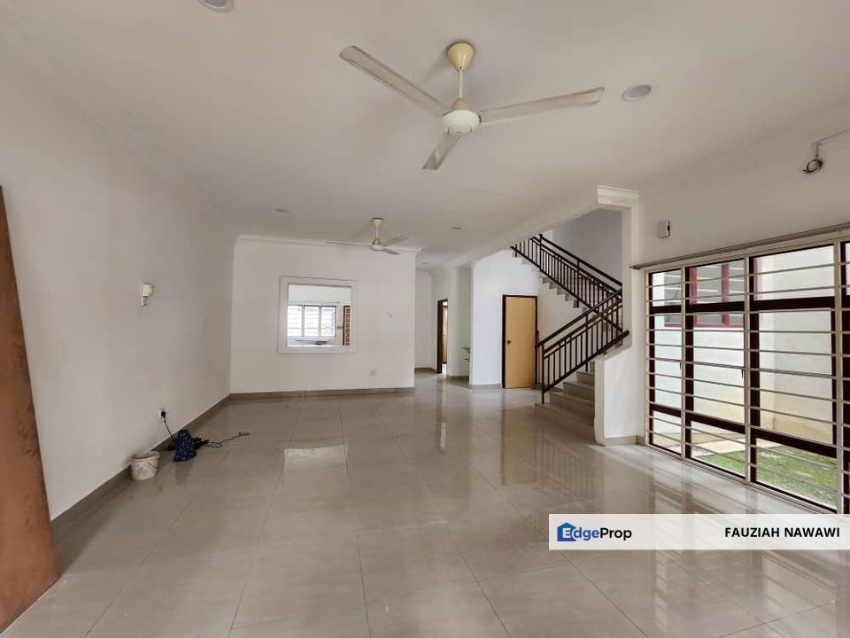 Double Storey Superlink  Phase 3 (Alicia)  D'Kayangan Section 13, Shah Alam For Rent, Selangor, Shah Alam