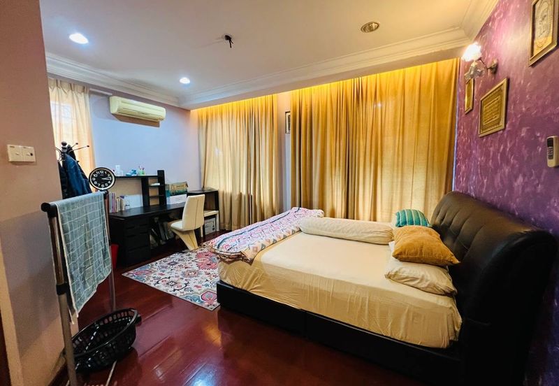 [RENOVATED&EXTENDED] Corner Lot 2.5 Storey Terrace House Saujana Damansara PJU10 Petaling Jaya For Sale