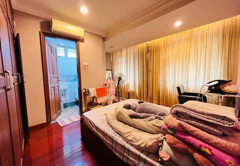 [RENOVATED&EXTENDED] Corner Lot 2.5 Storey Terrace House Saujana Damansara PJU10 Petaling Jaya For Sale