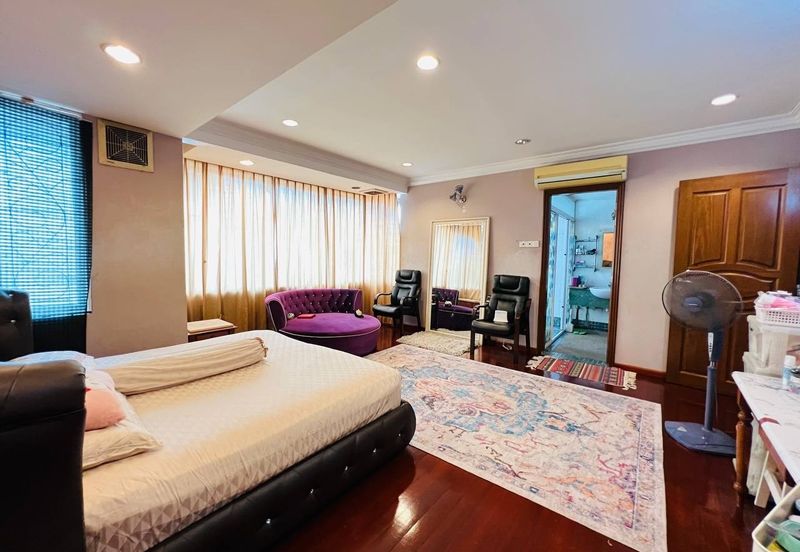 [RENOVATED&EXTENDED] Corner Lot 2.5 Storey Terrace House Saujana Damansara PJU10 Petaling Jaya For Sale