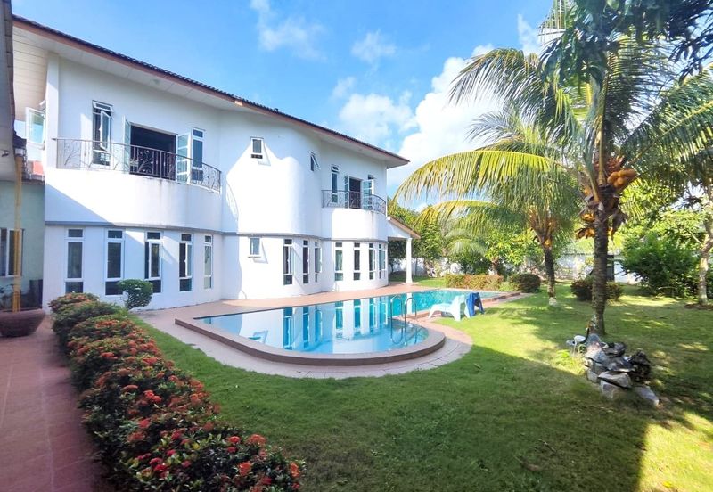 Seksyen 6 @ Bandar Bukit Mahkota