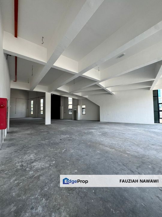 NEAR HIGHWAY | UB Industrial Park Warehouse Rawang For Rent, Selangor, Rawang