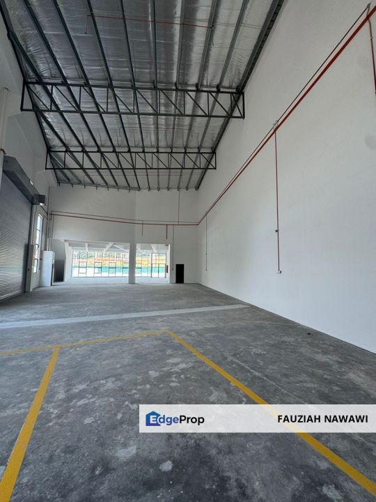 NEAR HIGHWAY | UB Industrial Park Warehouse Rawang For Rent, Selangor, Rawang