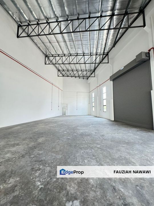 NEAR HIGHWAY | UB Industrial Park Warehouse Rawang For Rent, Selangor, Rawang