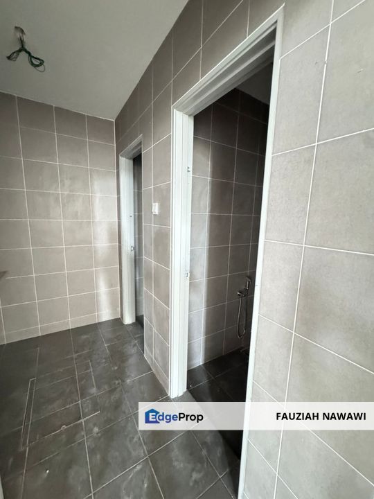 NEAR HIGHWAY | UB Industrial Park Warehouse Rawang For Rent, Selangor, Rawang