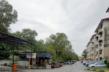 Apartment Daisy, Taman Subang Perdana