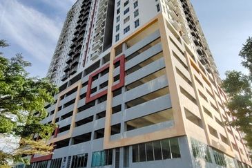 Ascotte Boulevard Condominium