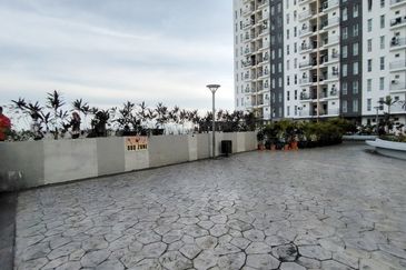 Ascotte Boulevard Condominium