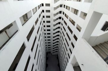 Ascotte Boulevard Condominium