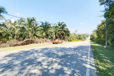 Jalan Bukit Cherakah