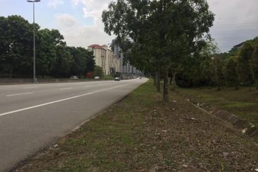[DEVELOPMENT POTENTIAL] Commercial Land Along DUKE Highway, Semarak, Kuala Lumpur For Sale