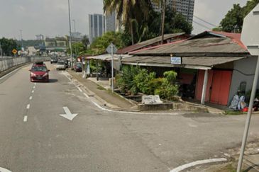 Pantai Dalam Kampung Kerinchi