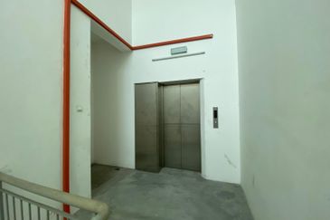 D Alpinia Business Park