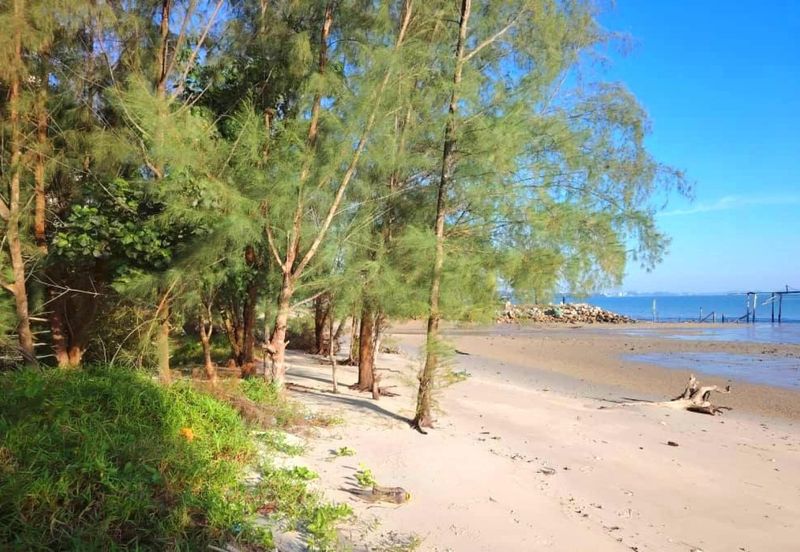 Prime Land Suitable for Hotel & Resort Development Port Dickson, Negeri Sembilan For Sale