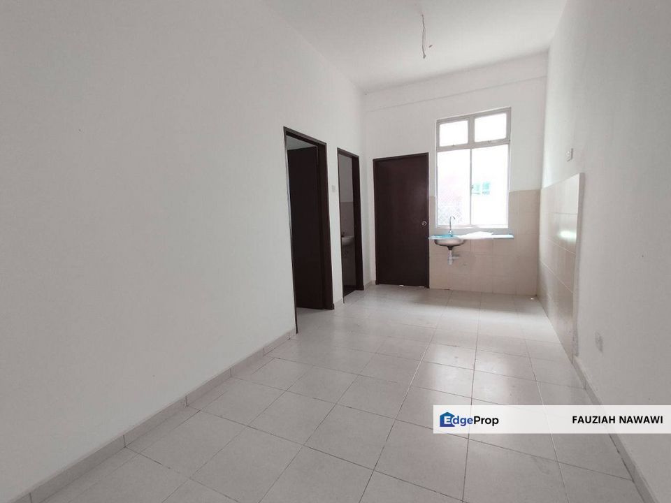 TAMAN SCIENTEX KUNDANG JAYA RAWANG 3 STOREY HOUSE FOR SALE NEW CONDITION, Selangor, Petaling Jaya