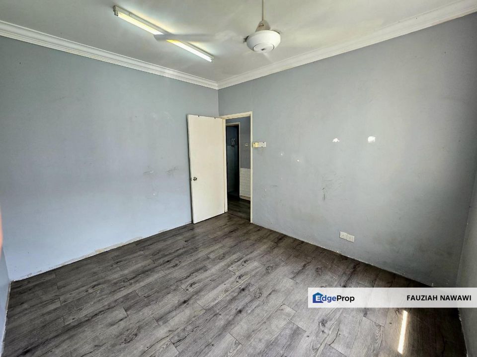 AZALEA COURT APARTMENT BANDAR TASIK PUTERI RAWANG FOR SALE NEAR AMENITIES, Selangor, Rawang