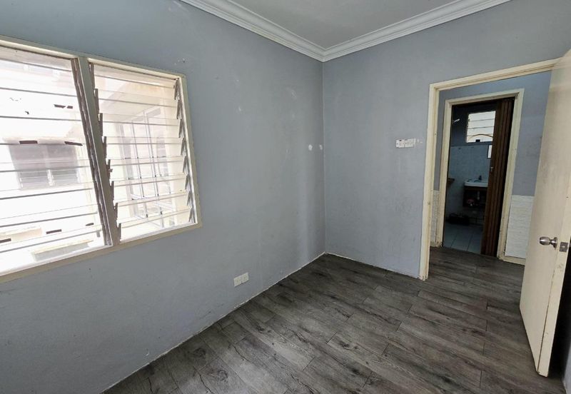 Azalea Court, Bandar Tasik Puteri