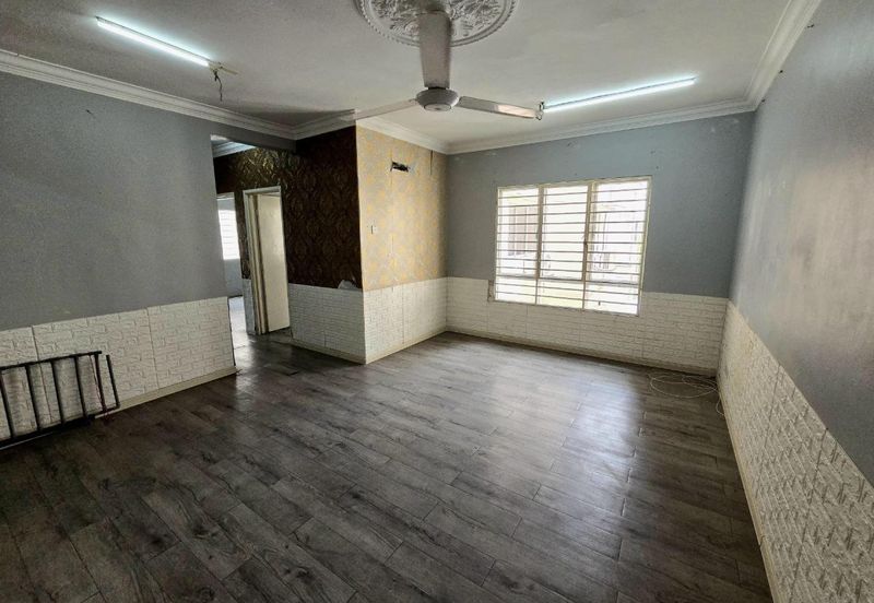 Azalea Court, Bandar Tasik Puteri