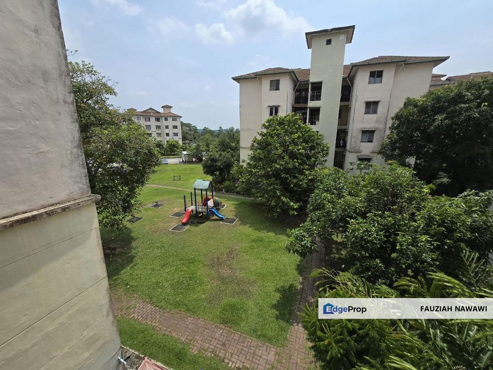 AZALEA COURT APARTMENT BANDAR TASIK PUTERI RAWANG FOR SALE NEAR AMENITIES, Selangor, Rawang