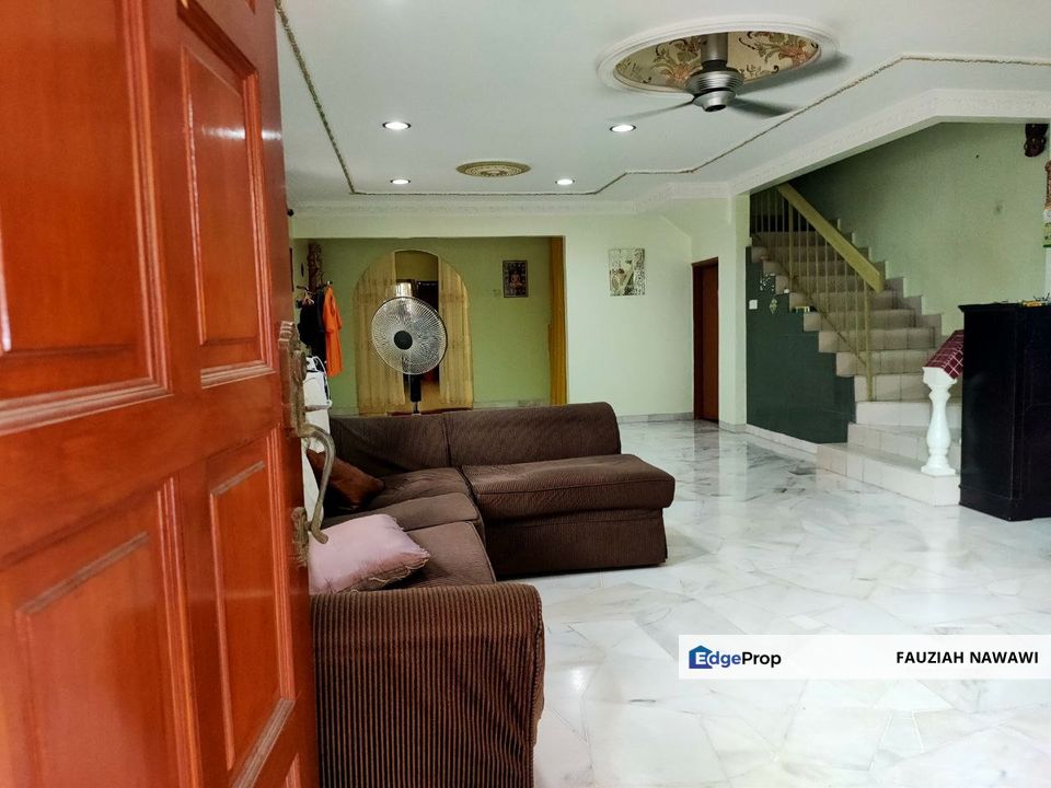 Renovated Double Storey Terrace Taman Bukit Rawang Jaya | Freehold | Facing Playground | RM570K, Selangor, Rawang