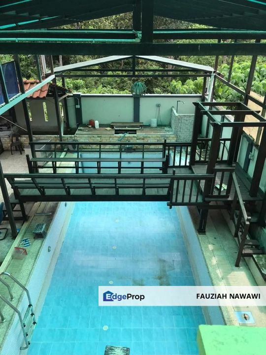 KAMPUNG KENANGA RAWANG THREE STOREY BUNGALOW FOR SALE COVERED SWIMMING POOL, Selangor, Rawang