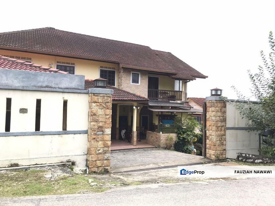 KAMPUNG KENANGA RAWANG THREE STOREY BUNGALOW FOR SALE COVERED SWIMMING POOL, Selangor, Rawang