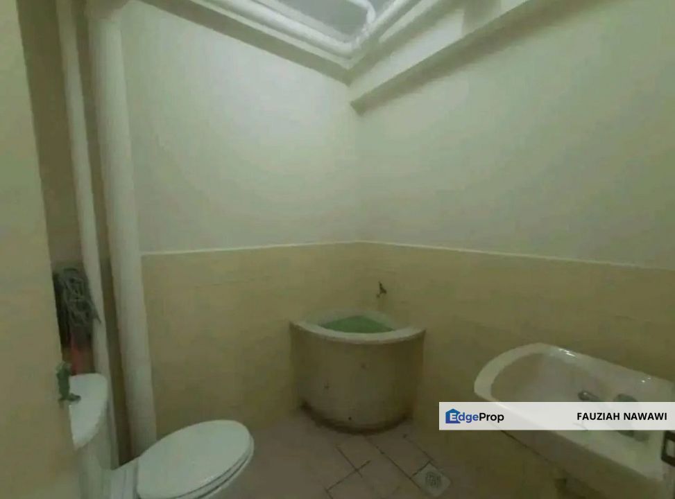 BLOK ANGGERIK APARTMENT TAMAN TUN TEJA RAWANG FOR RENT RENOVATED WITH LIFT, Selangor, Rawang