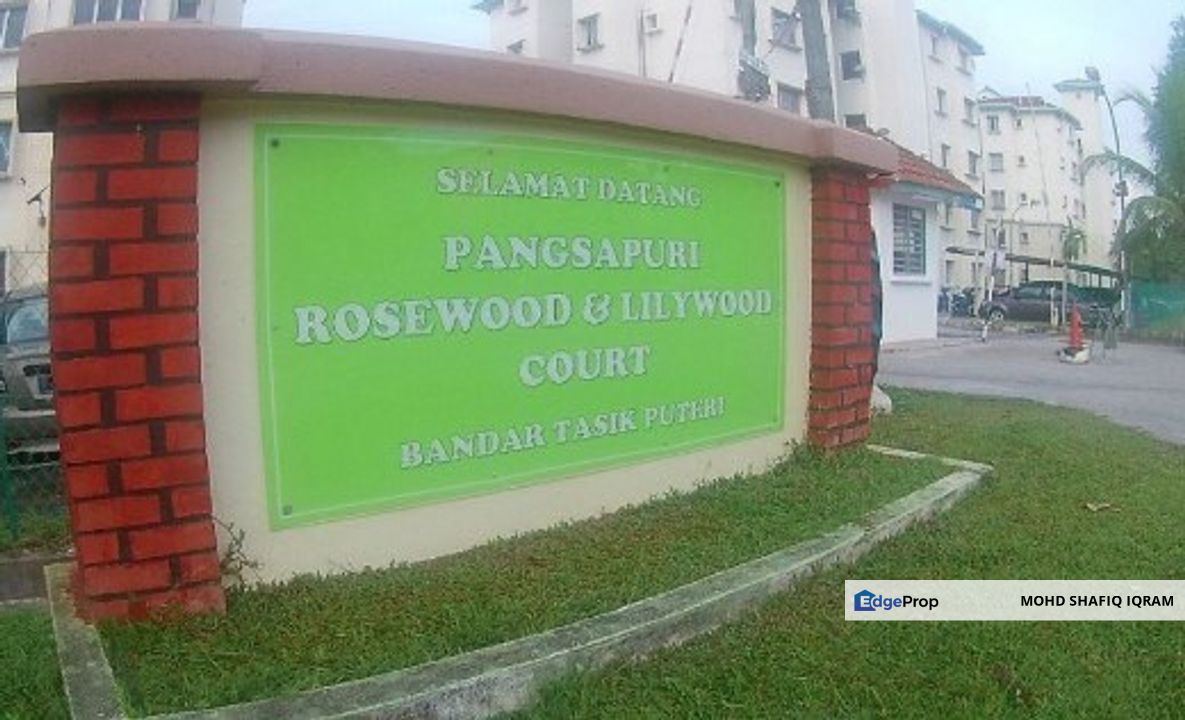 Corner Lot Rosewood Court Apartment Bandar Tasik Puteri Rawang for Sale