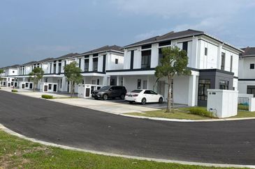 New 2 Storey Regent Garden, Eco Grandeur, Bandar Puncak Alam