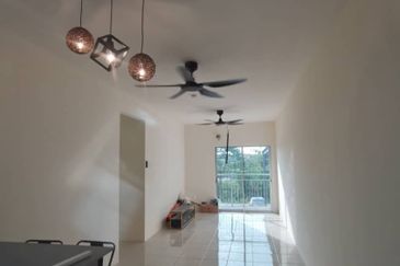 Apartment Murah untuk disewa di Puncak Alam