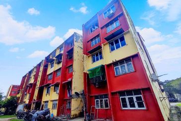 Flat PKNS Seksyen 19